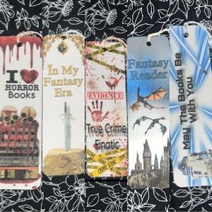 3 Bookmarks of your choice